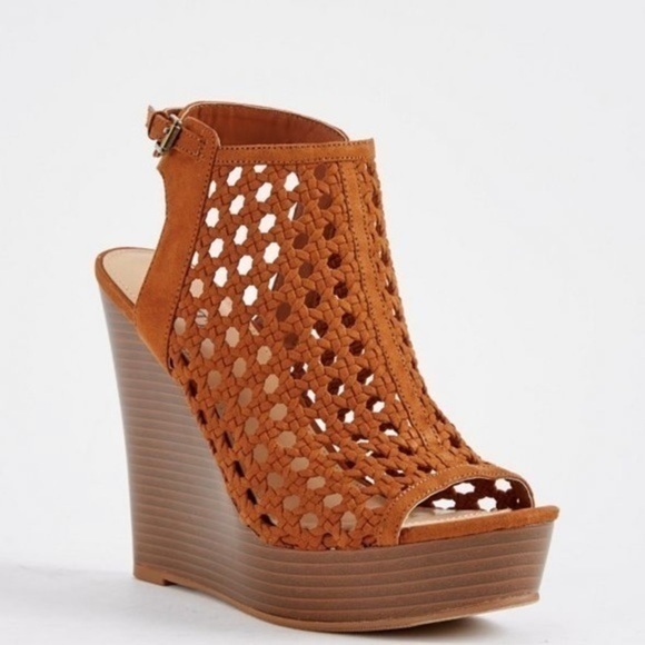 JustFab Shoes - LAST CHANCE!! Get it before it’s GONE!! 👋❤️ Sandle Wedges